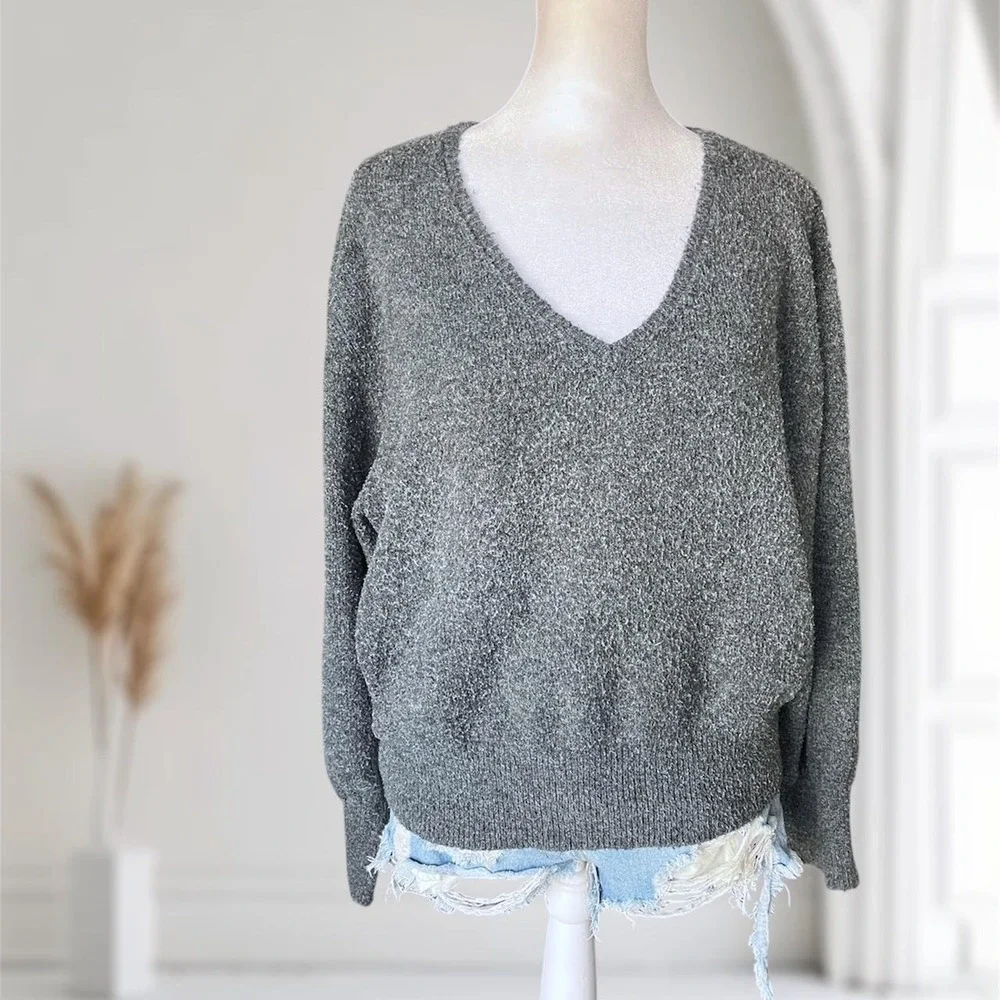 A New Day Cozy Knit V-Neck Pullover Sweater - Mediumuu